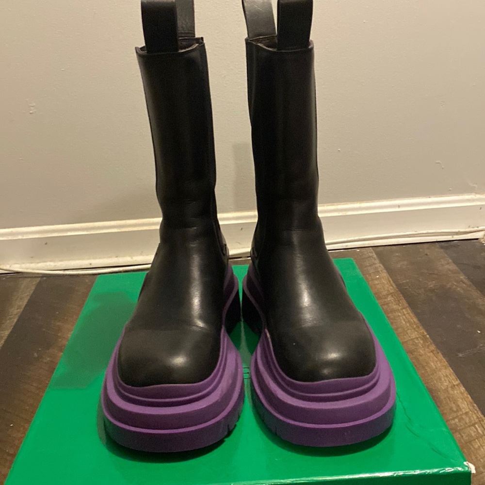 Bottega Veneta “TIER” Boots in Plum Black